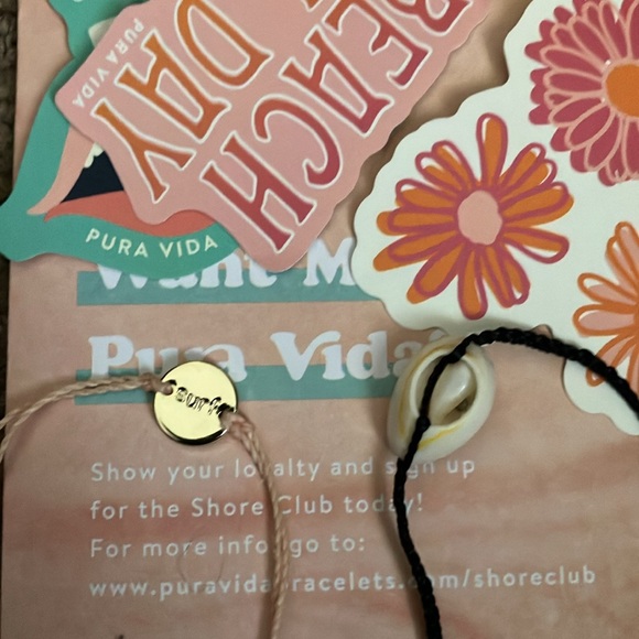Two New with tags Pura Vida bracelets - Picture 3 of 13